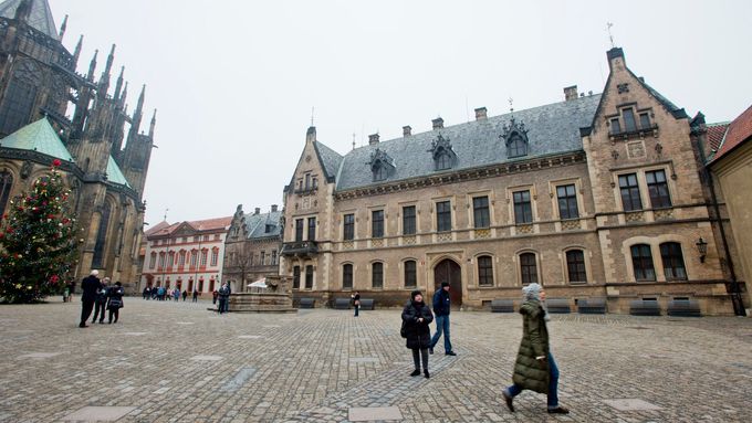 Budova Nového probošství na Pražském hradě.