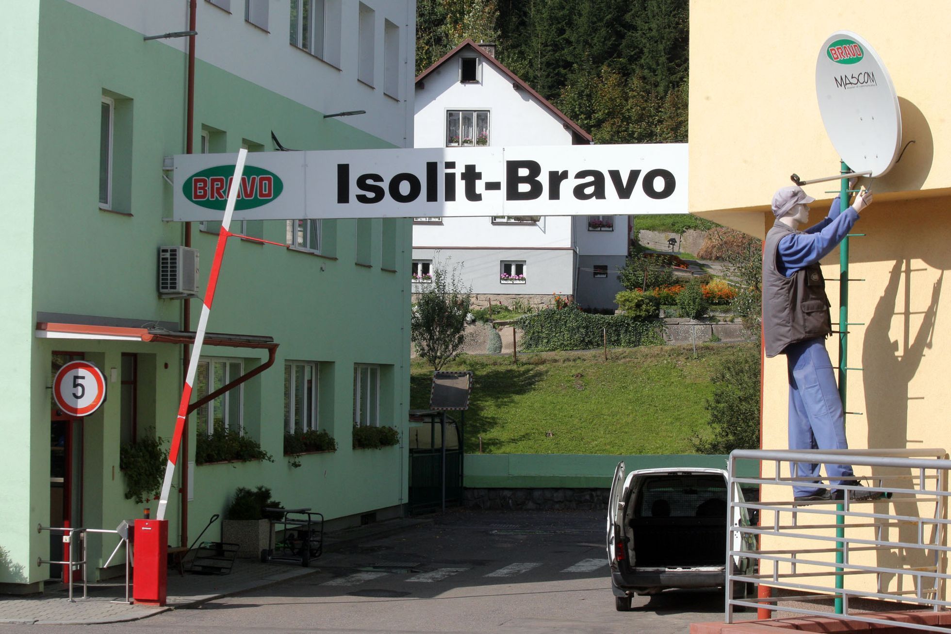 Isolit Bravo, firma Kvido Štěpánka