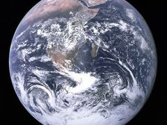 Zachránili politici Zemi před neblahým osudem? Studie NASA tvrdí, že ano