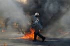 Řecká policie použila slzný plyn proti demonstrantům. Poprvé od zvolení Tsiprase premiérem