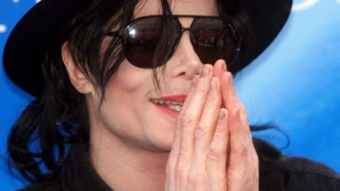 Zpěvák Michael Jackson.