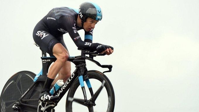 Giro 2015: Nejdřív tvrdé pády, pak Contadorova jízda