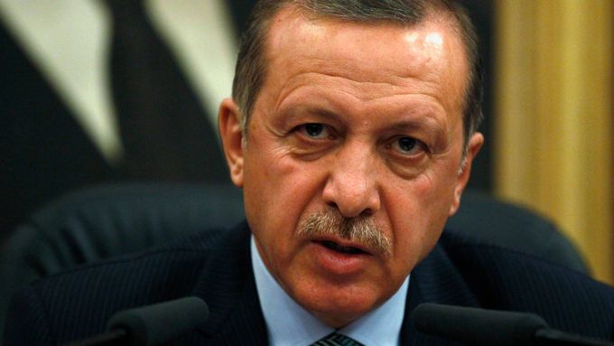 Turecký premiér považuje Twitter za zhoubný.