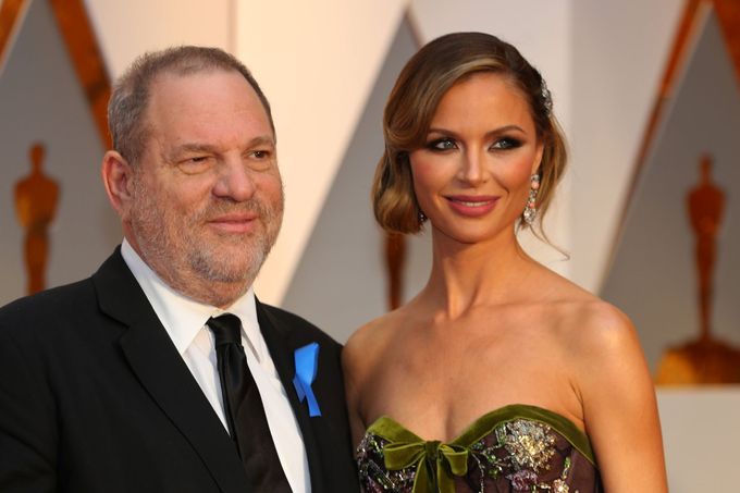Harvey Weinstein a jeho žena Georgina Chapman v únoru 2017.
