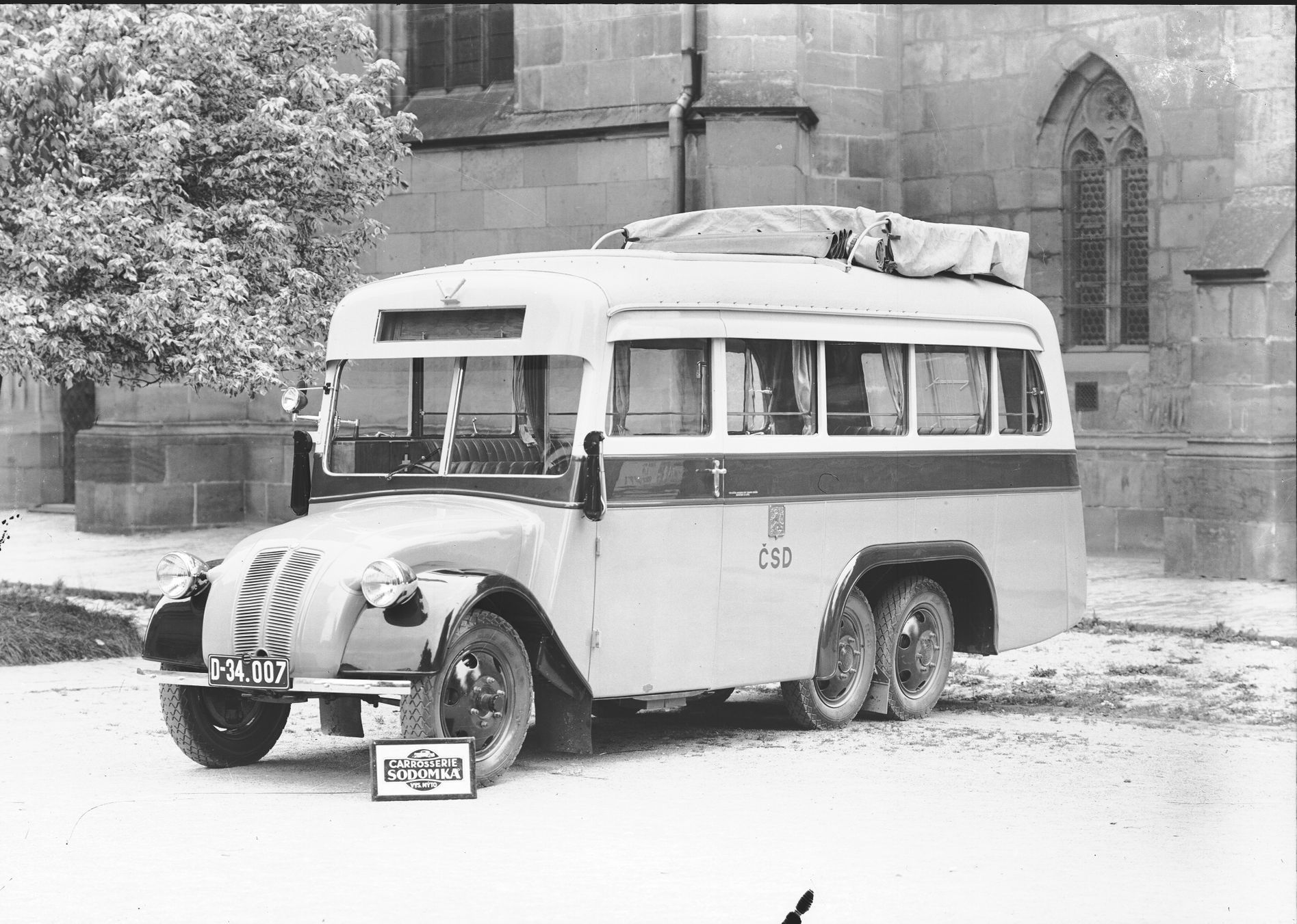 Autobus Tatra 82