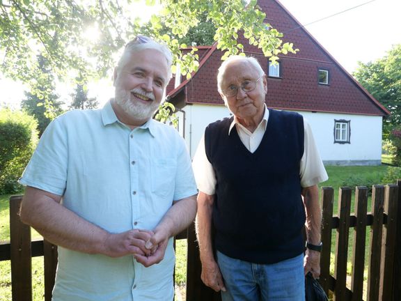 Herec Jaroslav Satoranský s režisérem dokumentu Ondřejem Kepkou.