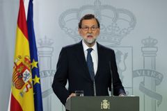 Španělský premiér se rozhodl pro tvrdý zásah vůči Katalánsku: Centrální vláda převezme kontrolu