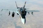 Americké stíhačky z Turecka poprvé bombardovaly cíle v Sýrii