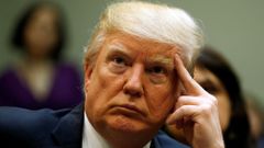 Analýza: Trump prohrál s Kongresem. I republikáni chtějí hlídat jeho politiku vůči Rusku