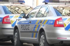 Policie navrhla obžalovat z korupce starostu z Karlovarska
