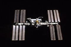 Rusové kvůli pádu Progressu odloží střídání posádky ISS