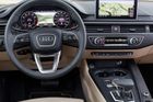 Audi - Za navigační systém, který je součástí MMI, se platí navíc minimálně 42 300 korun. Dalších 3100 korun navíc vám koupí větší uhlopříčku. Řeč je o modelu A4.