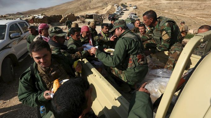 Kurdská armáda. Ilustrační foto.
