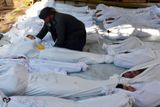 Podle exilové Syrské organizace pro lidská práva (SOHR) zemřelo ve východní Ghútě za poslední týden na 500 lidí.