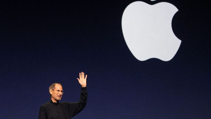 Šéf Applu Steve Jobs při premiéře tabletu iPad 2.