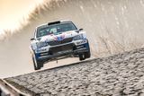 Kopecký vykročil za čtvrtou výhrou na Valašské rallye již v sobotu, kdy opanoval všech šest rychlostních zkoušek a nejrychlejší byl i na nedělních sedmi měřených testech.