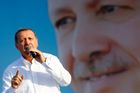 Turci jako Češi. Poprvé zvolí prezidenta, který je rozdělí