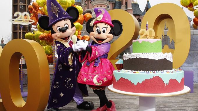 Myšáci Mickey a Minnie slaví dvacetiny. Alespoň ve Francii.