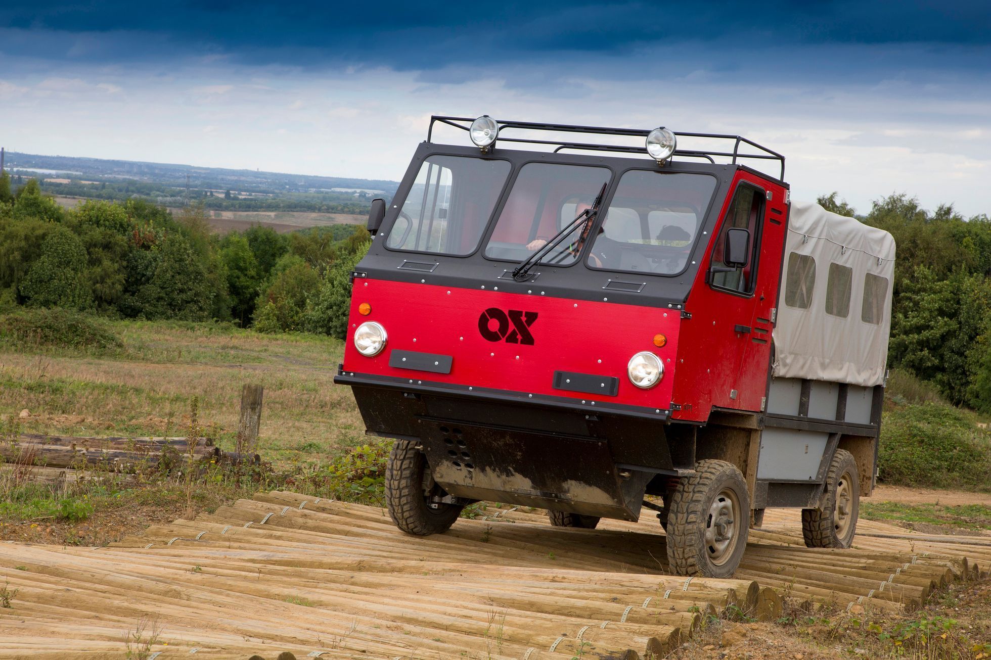 Levné auto pro rozvojové země Global Vehicle Trust Ox