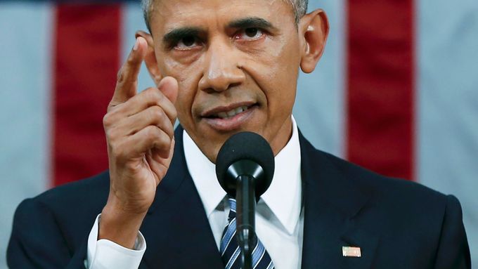 Barack Obama důrazně gestikuluje při svém posledním velkém projevu před Kongresem.