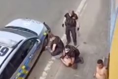 Muž v Teplicích nezemřel kvůli zásahu policistů, předávkoval se pervitinem