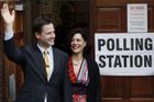 Pro mnohé nositel nového politického stylu - šéf liberálních demokratů Nick Clegg