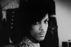 Hudebník Prince by oslavil šedesátiny. Warner Bros. mu vydají nové album, našli ho v archivech