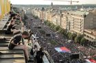 Foto: Největší demonstrace od revoluce. Víc než sto tisíc lidí žádalo odchod Babiše