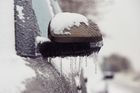 Moravu čeká mrazivý přelom týdne, kromě silného větru řidičům zkomplikuje situaci i náledí