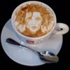 Umění v kávové pěně (Mike Breach)