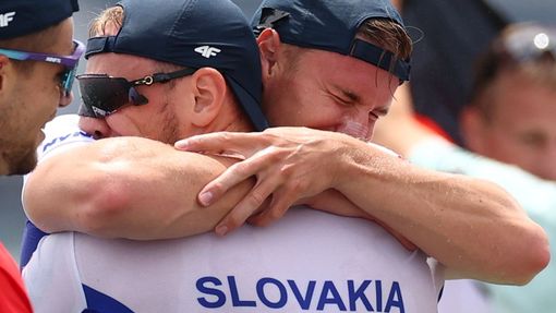 Samuel Baláž a Adam Botek ze Slovenska ze slovenského čtyřkajaku slaví bronz na OH 2020