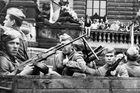 Rusové navrhli pocty pro okupanty ze srpna 68’. Zabránili prý útoku NATO za cenu vlastních životů