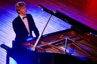 Recenze: Jan Lisiecki názor na Chopina ještě musí najít