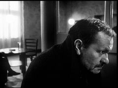 Miroslav Krobot ve filmu Bély Tarra Muž z Londýna.