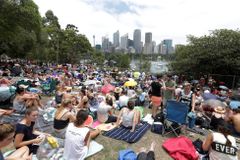 V tlačenici na australském hudebním festivalu se zranilo 60 lidí, třetina z nich vážně