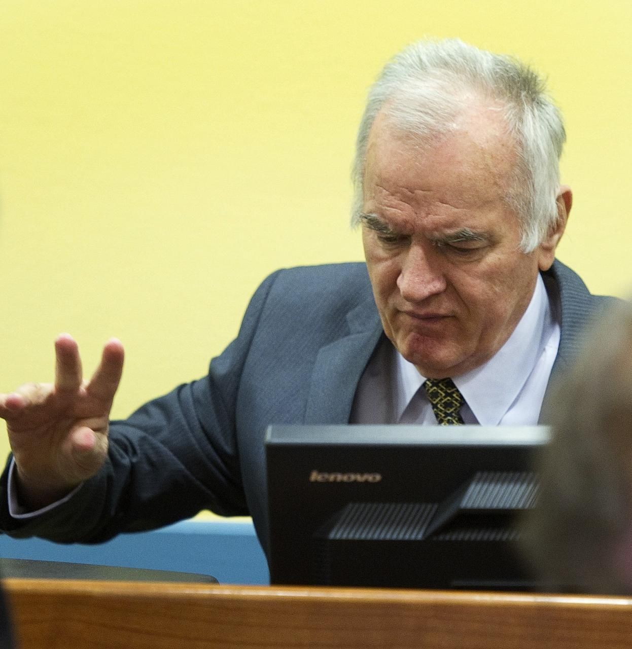 Ratko Mladič u soudu v Haagu