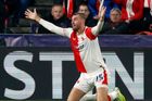 Slavia - Arsenal 0:1. Nešťastná Provodova ruka, a penalta. Saka v Edenu otevřel skóre