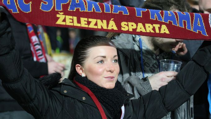 Fanoušci Sparty mohou slavit - Letenští vydřeli tři body na Slovácku a vedou ligu opět o osm bodů.