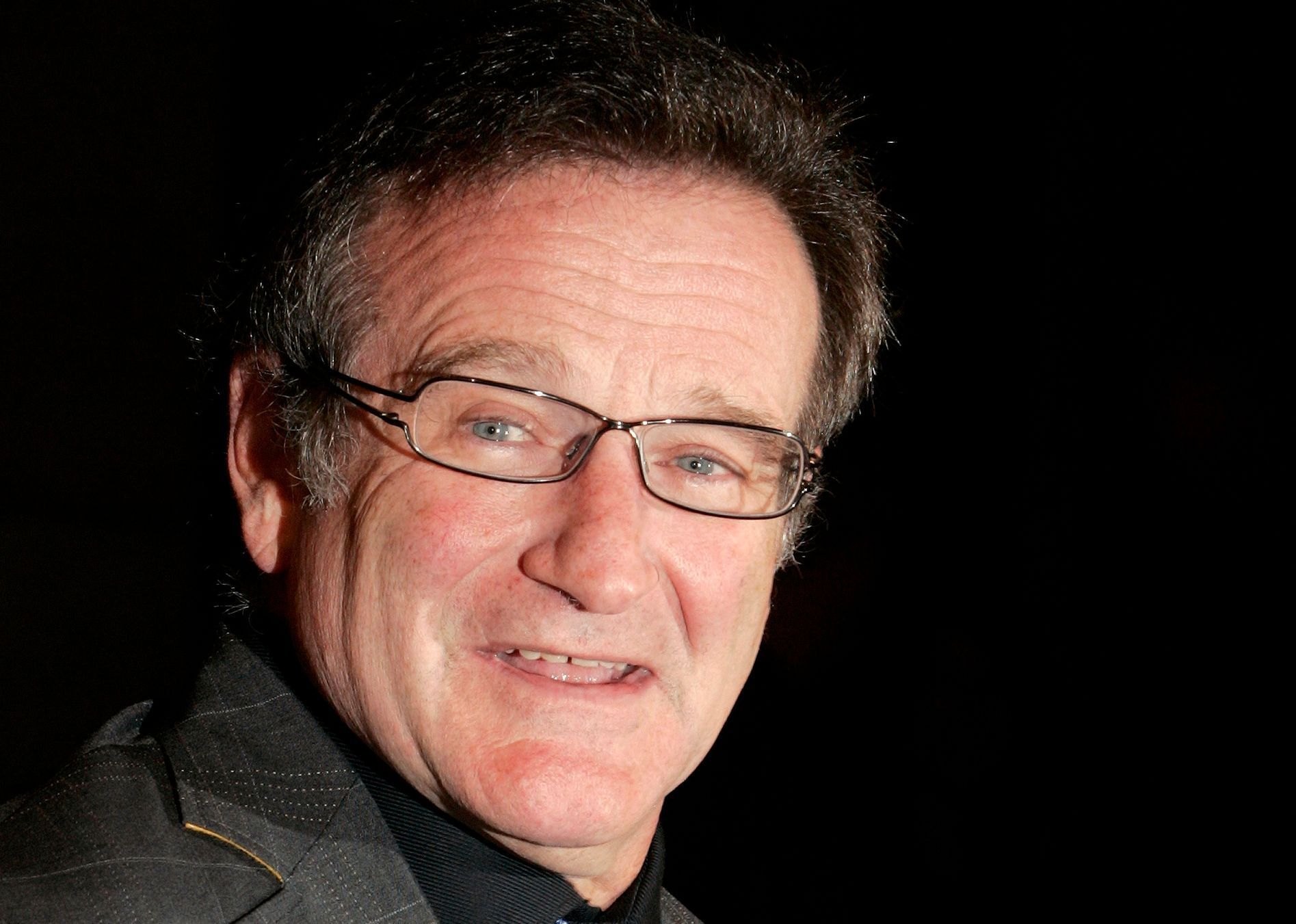 File photo of actor Robin Williams arriving to attend 2006 New York Film Critics Circle Awards  in New York