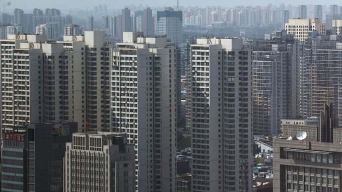 Šesté nějvětší čínské město Tchien-ťin má přes 11 milionů obyvatel a budovy v něm se propadají už od 20. let minulého století.