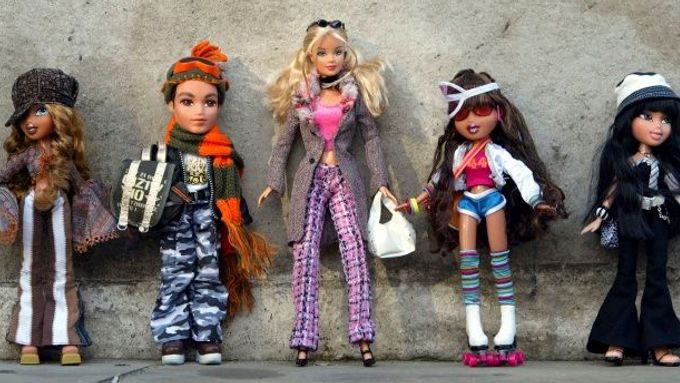 Barbie, nebo Bratz? Boj o panenky pokračuje.