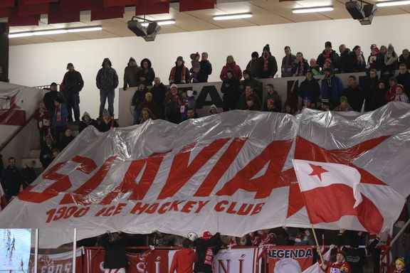 V poslední základní části měla Slavia průměrnou návštěvnost 1106 diváků. V play off se toto číslo zvýšilo na 1397.