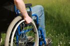 Sněmovna podpořila změnu v příspěvcích na mobilitu pro postižené