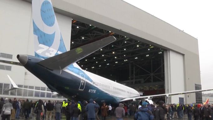 Boeing představil nový 737 MAX 9