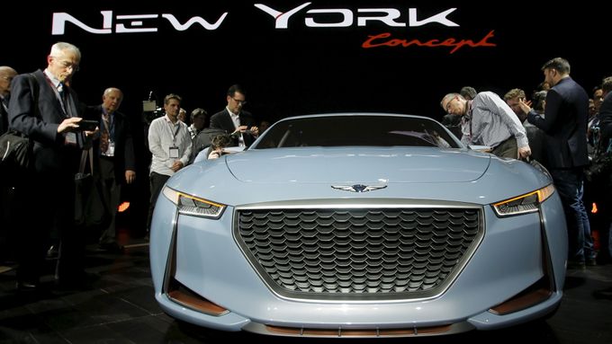 Startuje autosalon v New Yorku. Automobilky se chlubí luxusními SUV, hybridy i supersporty