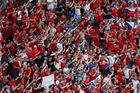 Čeští fanoušci na čtvrtfinále proti Dánsku v Baku nakonec letadlo nevypraví