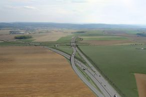 Obrazem: Projeďte se virtuální dálnicí D3 přes Sázavu