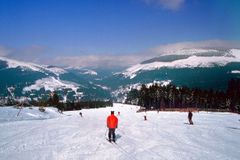 Jánské lázně: Anděl vítá první lyžaře