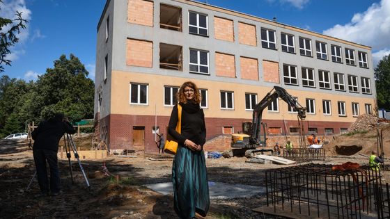 Paní primářka u přestavby dětské psychiatrie v Liberci.