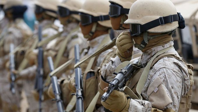 Saúdští vojáci v jemenském Adenu.
